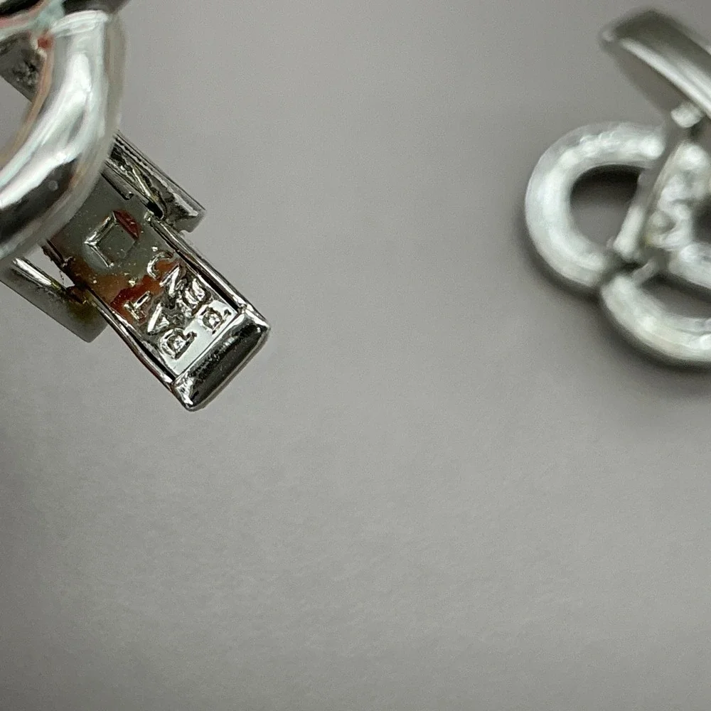 Pretzel Cufflinks Tie Clip Set Silver Tone Men's Novelty Oktoberfest Vintage